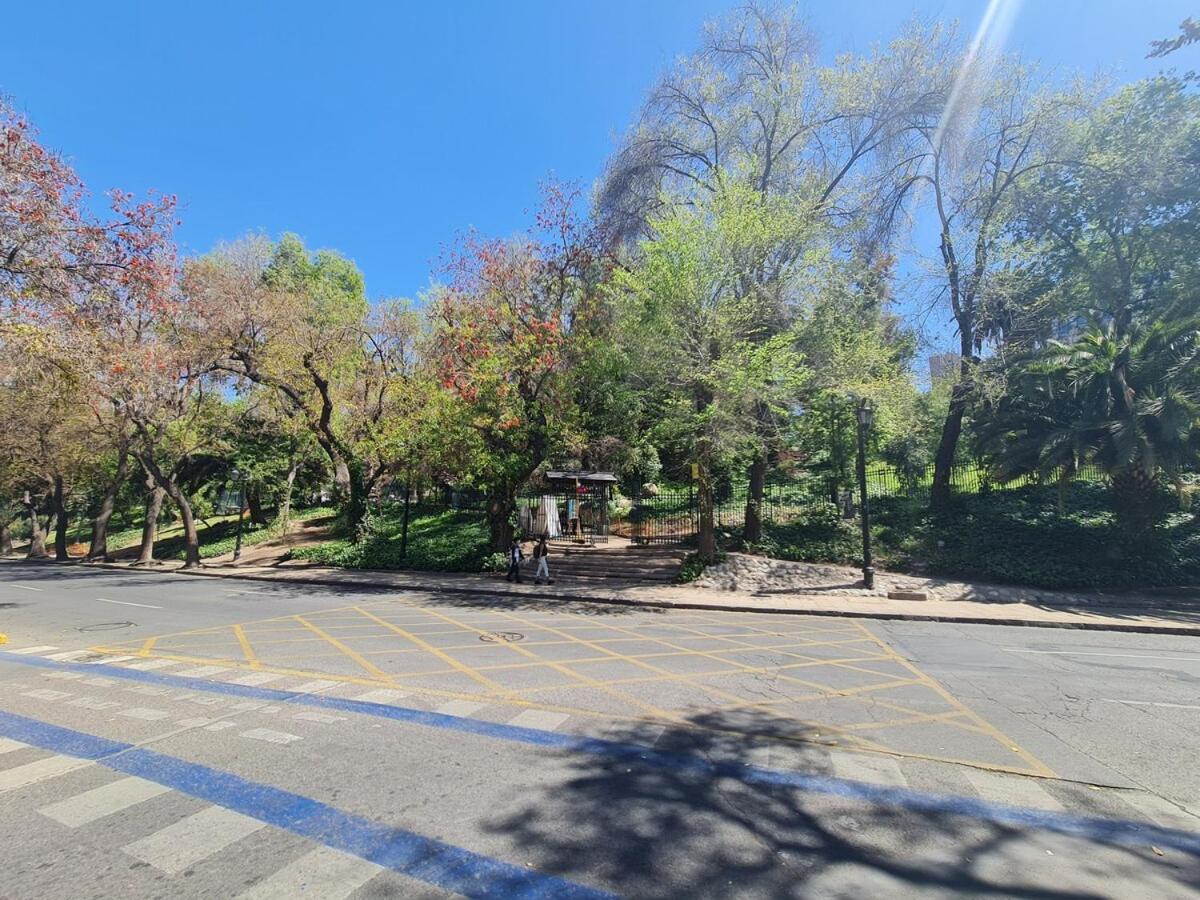 Oceana Suites Lastarria, En Cerro Santa Lucia Сантьяго Экстерьер фото